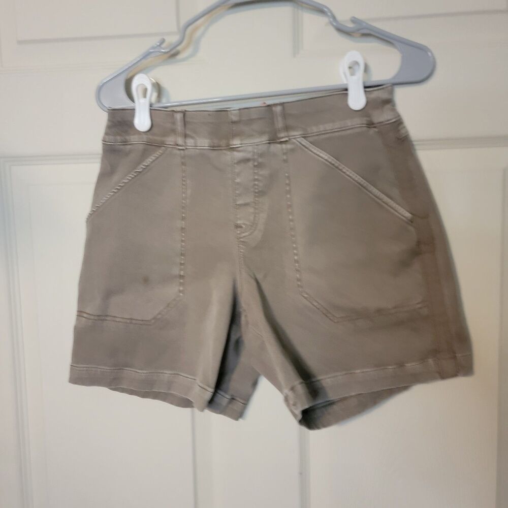 SPANX Stretch Twill Pull-on Shorts 5" Khaki Women’s Size Small